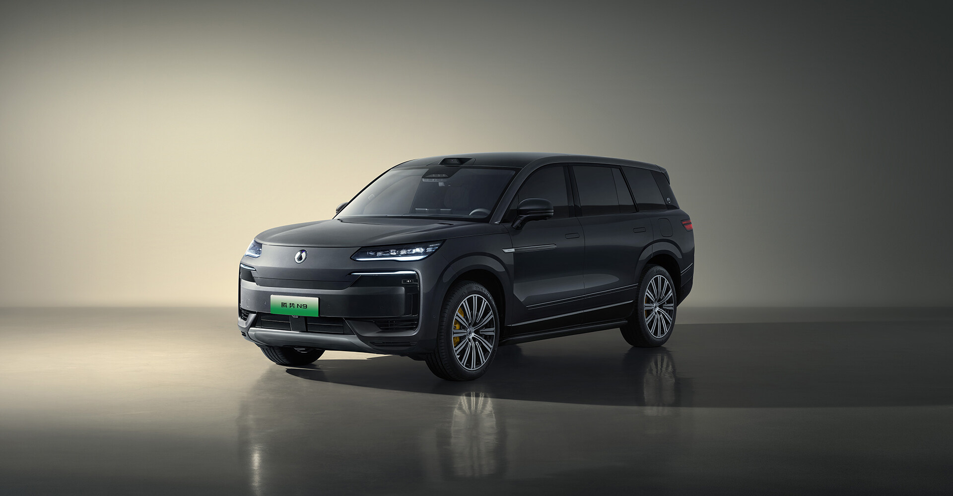 优雅之合 顶天立地